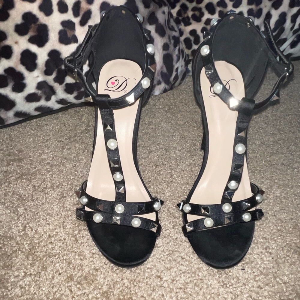 Women Satin Sandals with Rhinestones